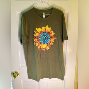 NWOT - Bella Canvas short sleeve tee shirt with sunflower and turquoise design